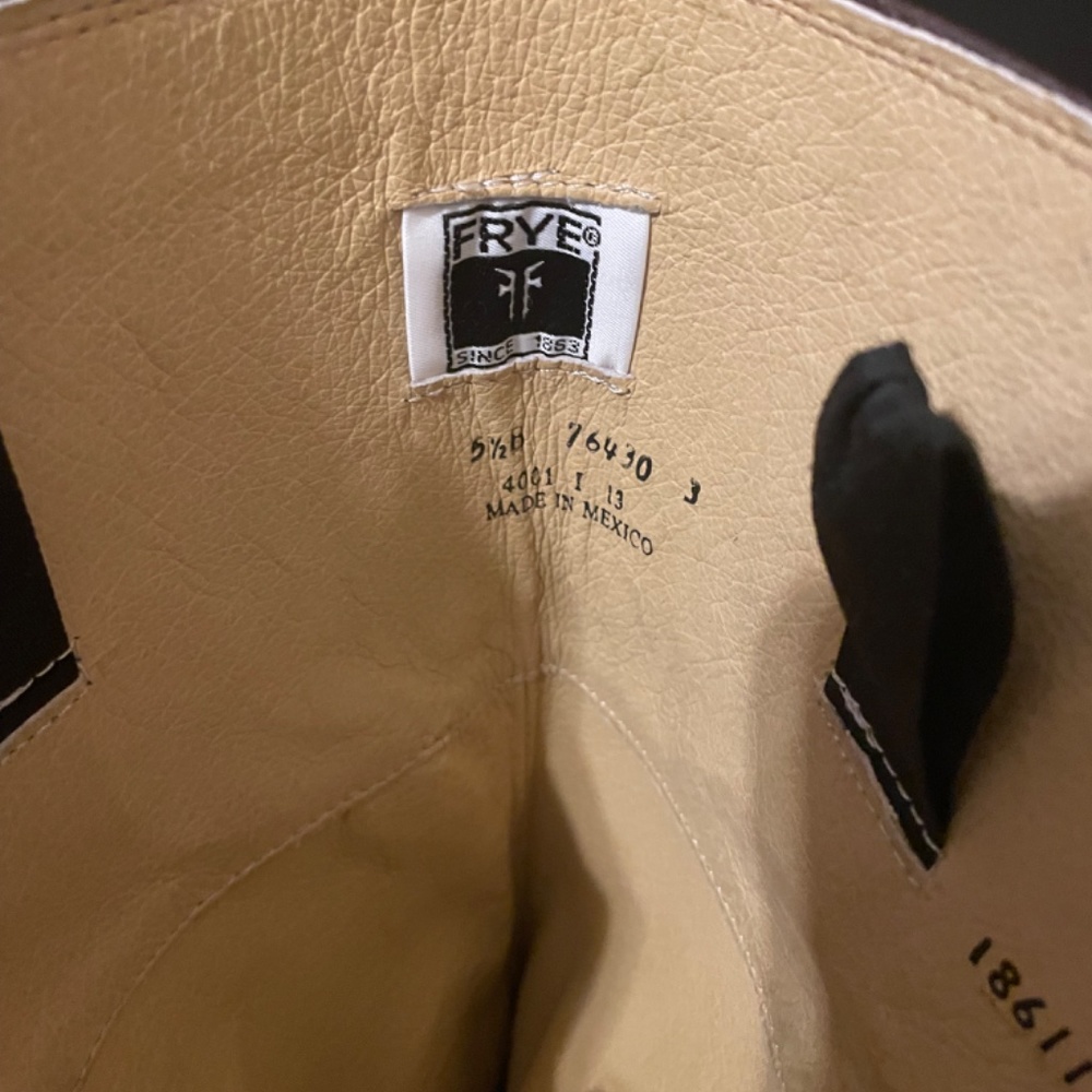 FRYE Women's Melissa Button Back Zip - Picture 7 of 11
